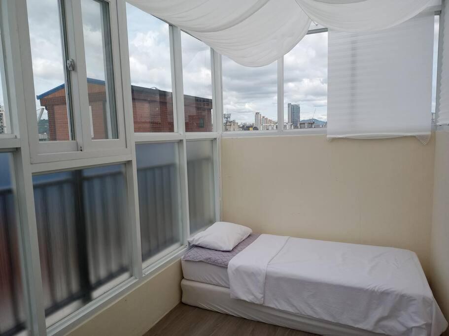 Apartment Near Hanriver Park, New Darak *